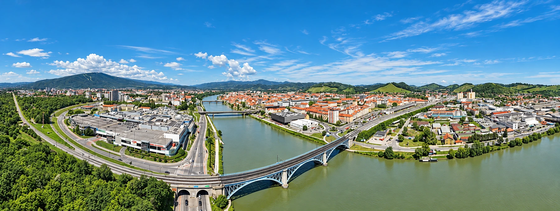Maribor z Dravo in mestnimi mostovi